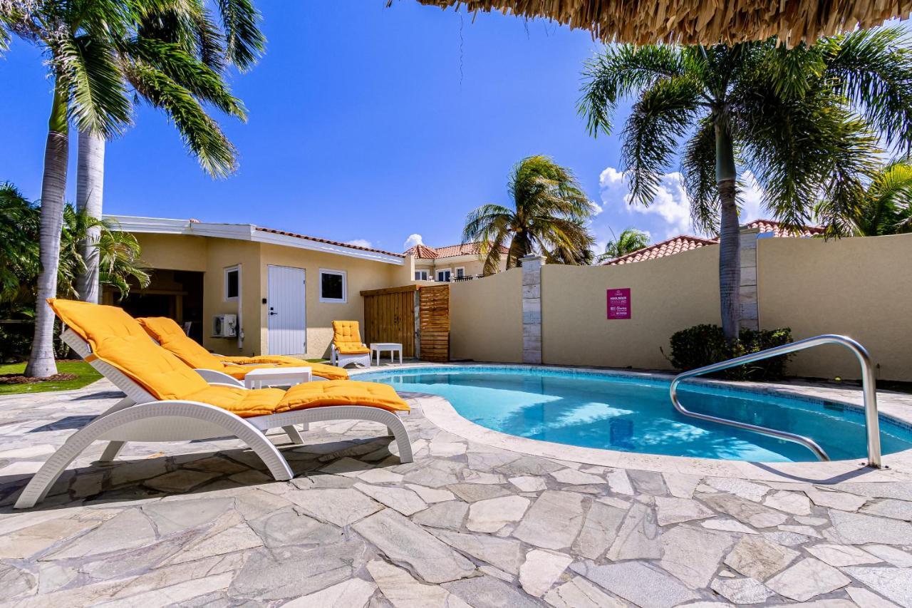 Ruby 15 Villa Palm Beach Exterior photo